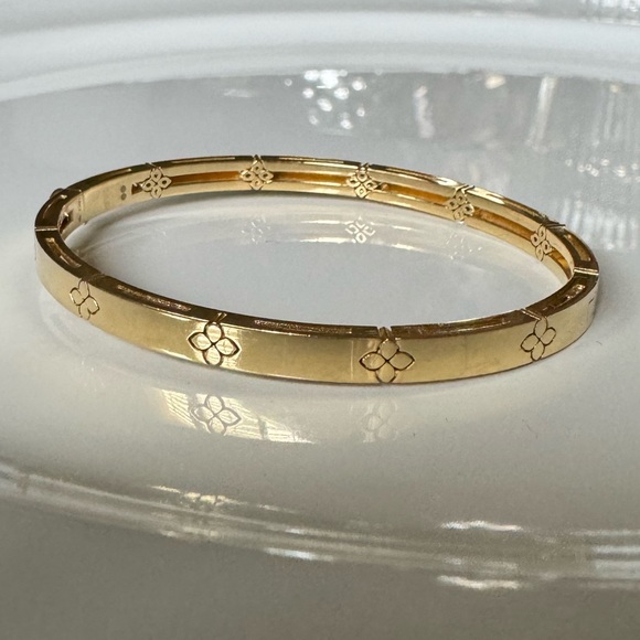 Verona Diamond Flower Bangle - Picture 12 of 12